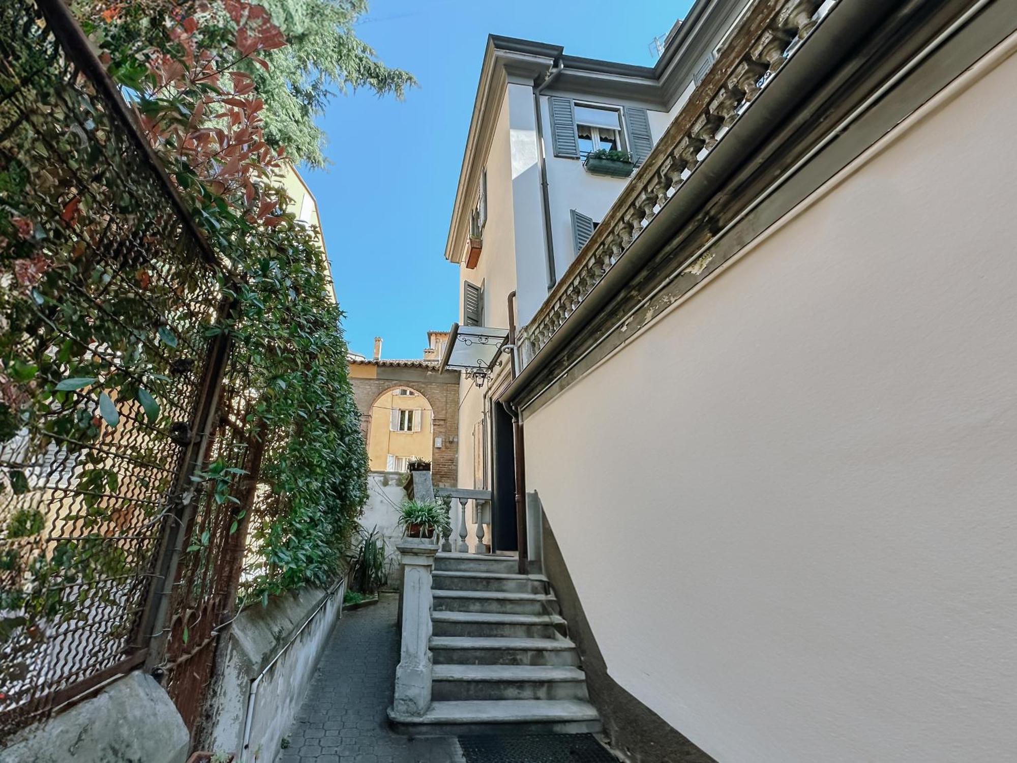 Apartmán Free Parking - Modena Prestige, La Porta Sul Centro Exteriér fotografie